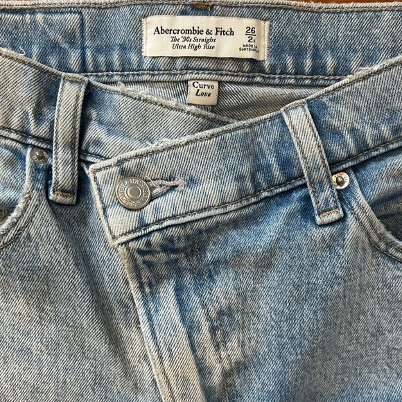 ABERCROMBIE & FITCH The 90s Straight ultra high rise Jean 2 - Picture 3 of 5